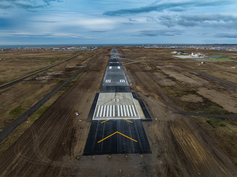 Mejoramiento de pista general del Aeropuerto de R�o Grande.